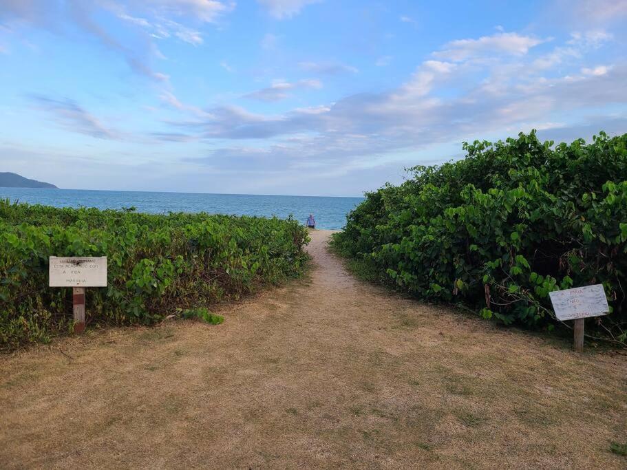 Linda Casa A 200M Da Praia Do Capricornio Caraguatatuba Ngoại thất bức ảnh