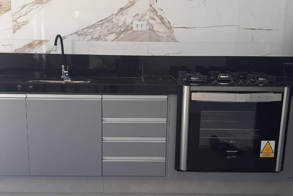 Linda Casa A 200M Da Praia Do Capricornio Caraguatatuba Ngoại thất bức ảnh